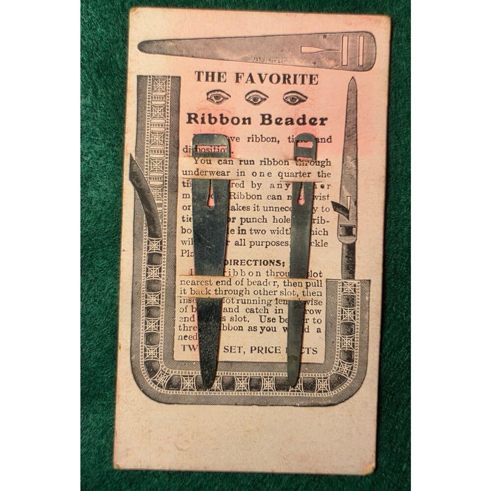 Antique The favorite ribbon beader